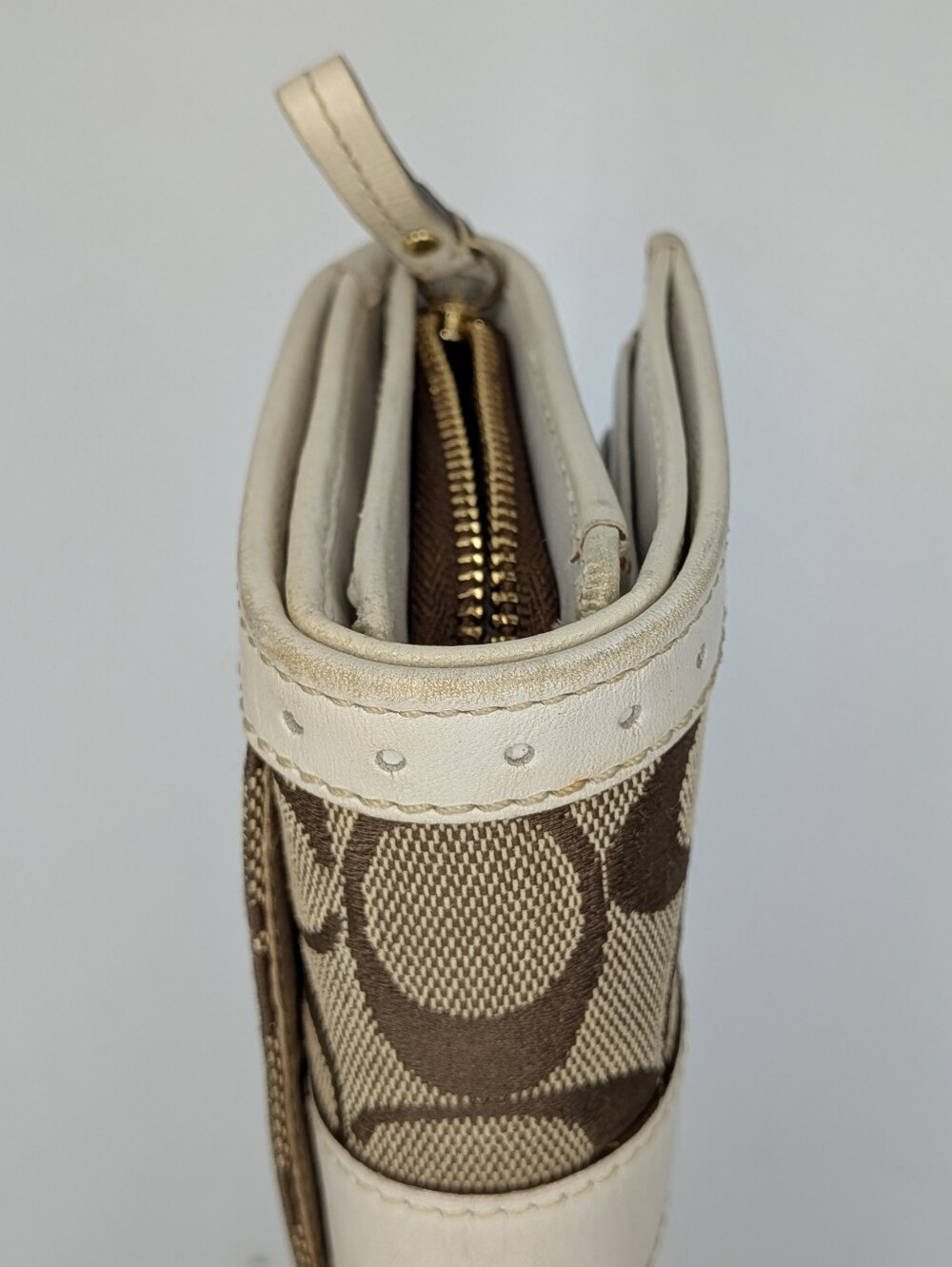 Coach Signature Wallet Khaki Canvas White Perforated Leather Trim Zip Folding - Picture 11 of 16